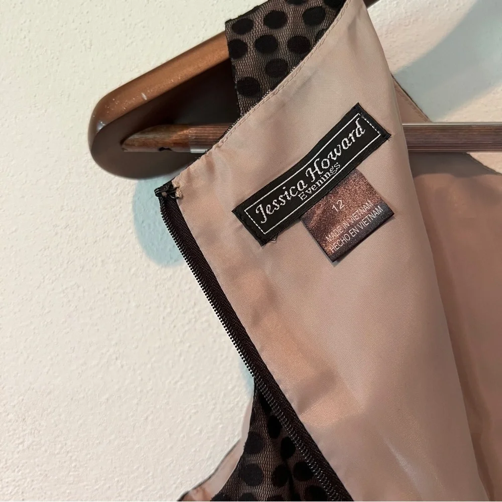 Jessica Howard Black and Beige Polka Dot Sleeveless Lined Dress - Picture 6 of 11
